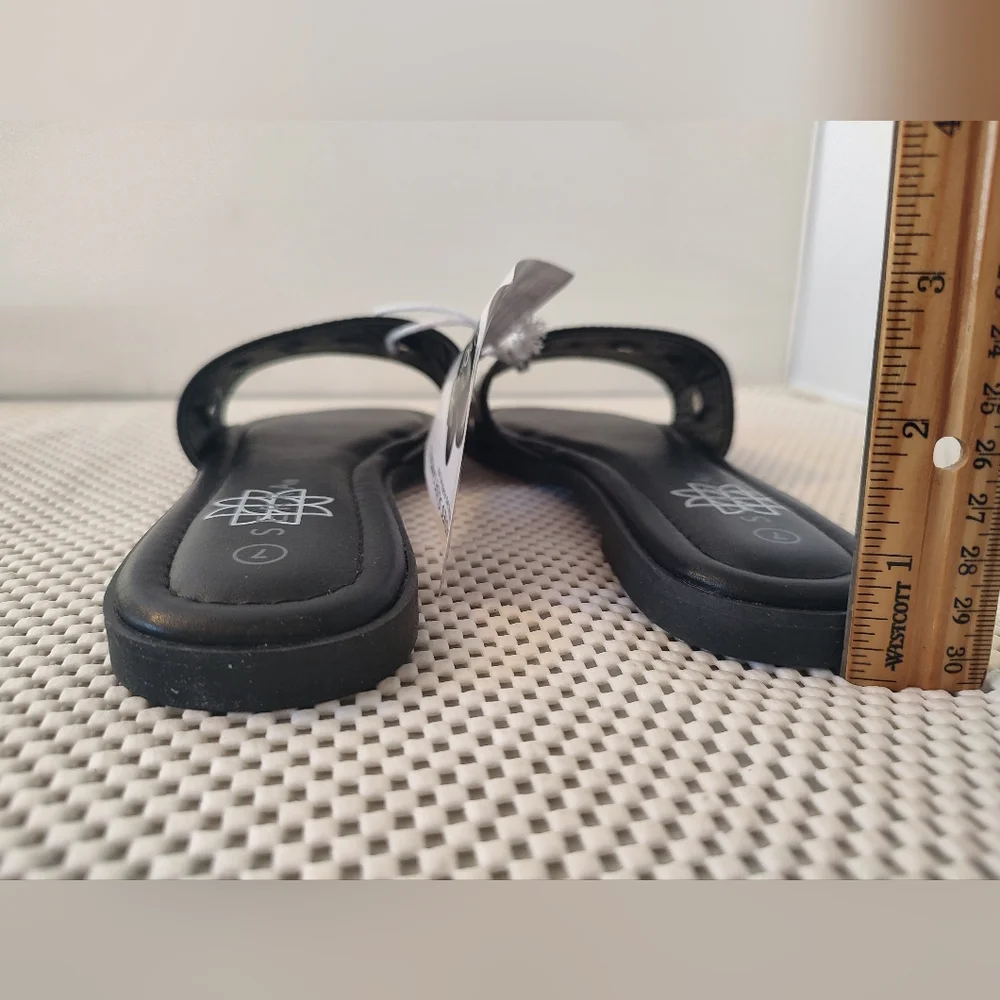 Serra Women's Size 7 Slide Sandals Black with Silver Accents NWT Aldi